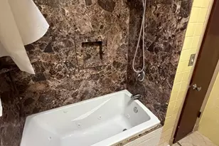 298 Bradford Rd, Benton Harbor, MI 49022 - Photo 11