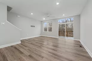 2351 Watertown Way NE, Grand Rapids, MI 49505 - Photo 9