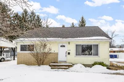 1059 W Summit Avenue, Muskegon, MI 49441 - Photo 1