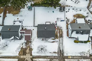 1059 W Summit Ave, Muskegon, MI 49441 - Photo 39