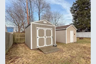 409 W Railroad Street, Dowagiac, MI 49047 - Photo 3