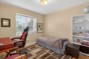 2205 Lake Wood Dr, Jackson, MI 49203 - Photo 25