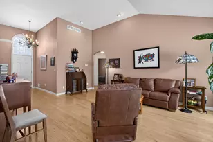 2205 Lake Wood Dr, Jackson, MI 49203 - Photo 11