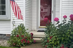 2205 Lake Wood Dr, Jackson, MI 49203 - Photo 3