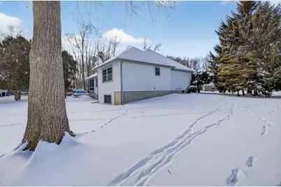 2205 Lake Wood Drive, Jackson, MI 49203 - Photo 51