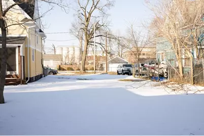 226 Lathrop Avenue, Battle Creek, MI 49014 - Photo 3