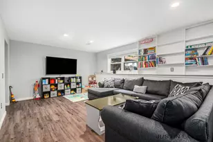 7054 Olde Farm Dr, Jenison, MI 49428 - Photo 25