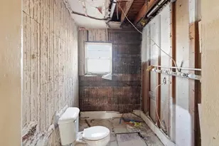 719 N Clinton Ave, Saint Johns, MI 48879 - Photo 25