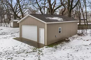 1006 Goodsell St, Otsego, MI 49078 - Photo 3