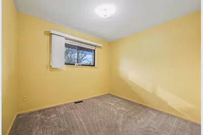 15600 Sunset Street, Livonia, MI 48154 - Photo 17