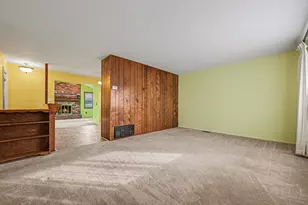 15600 Sunset St, Livonia, MI 48154 - Photo 5