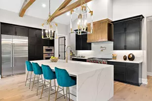 48000 W 8 Mile Road W, Farmington Hills, MI 48167 - Photo 7