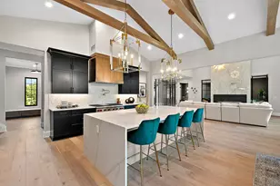 48000 W 8 Mile Road W, Farmington Hills, MI 48167 - Photo 9