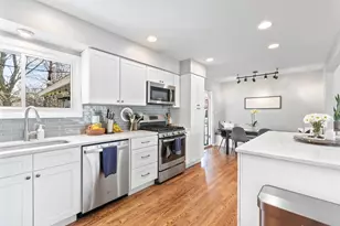 1126 Wines Dr, Ann Arbor, MI 48103 - Photo 7