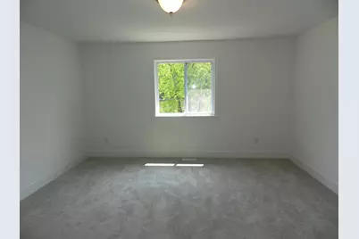 558 Swan River Drive, Benton Harbor, MI 49022 - Photo 11