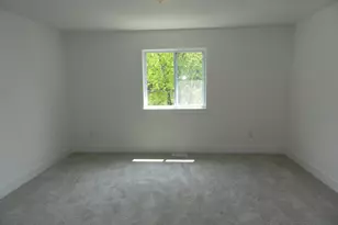 558 Swan River Dr, Benton Harbor, MI 49022 - Photo 11