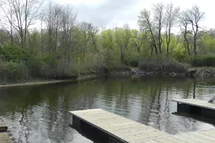 558 Swan River Dr, Benton Harbor, MI 49022 - Photo 39