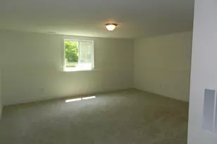 558 Swan River Dr, Benton Harbor, MI 49022 - Photo 17