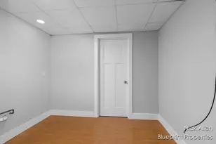 7093 Peninsula Dr NE, Rockford, MI 49341 - Photo 25