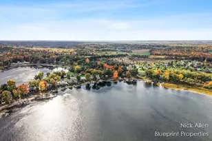 7093 Peninsula Dr NE, Rockford, MI 49341 - Photo 47