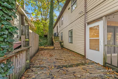 7093 Peninsula Drive NE, Rockford, MI 49341 - Photo 35