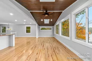 7093 Peninsula Dr NE, Rockford, MI 49341 - Photo 9