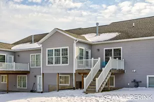 7181 Copper Ridge Ct, Zeeland, MI 49464 - Photo 3