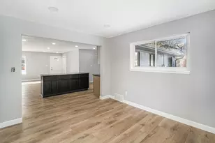 1916 Hollingsworth Dr, Commerce Township, MI 48390 - Photo 7