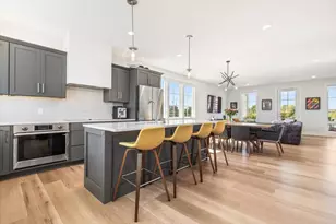 126 Mariners Cv, Saint Joseph, MI 49085 - Photo 13