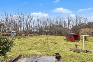 2054 Raby Rd, Haslett, MI 48840 - Photo 15