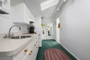 921 E Huron St, Ann Arbor, MI 48104 - Photo 7