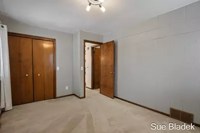 2645 Cascade Road SE, Grand Rapids, MI 49506 - Photo 25