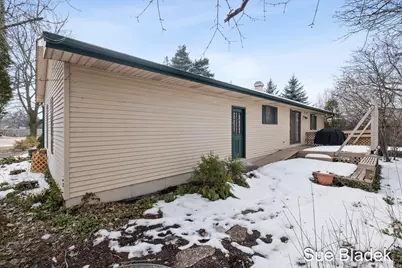 2645 Cascade Road SE, Grand Rapids, MI 49506 - Photo 5