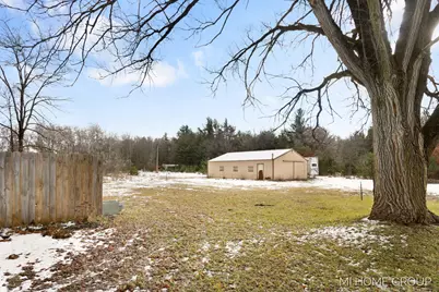 20449 W Howard City-Edmore, Howard City, MI 49329 - Photo 7