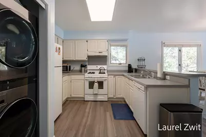 1125 Warner Street, Whitehall, MI 49461 - Photo 11