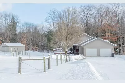 9014 185th Avenue, Stanwood, MI 49346 - Photo 1