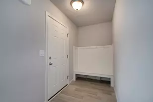 1005 Foxglove Ave, Vicksburg, MI 49097 - Photo 9