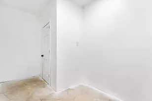 4490 N Squirrel Rd, Auburn Hills, MI 48326 - Photo 43