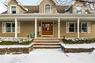 4490 N Squirrel Rd, Auburn Hills, MI 48326 - Photo 5