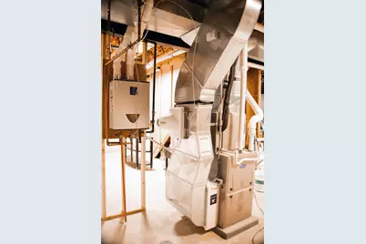 4490 N Squirrel Road, Auburn Hills, MI 48326 - Photo 39