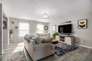 4893 Shadow Creek Dr, Hudsonville, MI 49426 - Photo 5