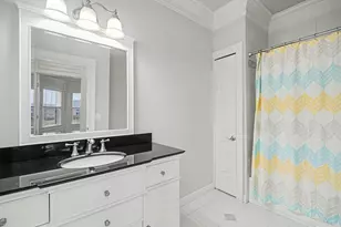 4313 Bennett Park Cir, Troy, MI 48085 - Photo 17