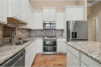 4313 Bennett Park Circle, Troy, MI 48085 - Photo 15