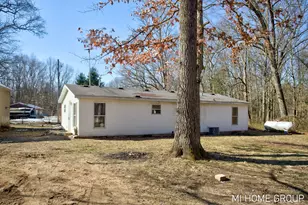 5312 120th Ave, Fennville, MI 49408 - Photo 9