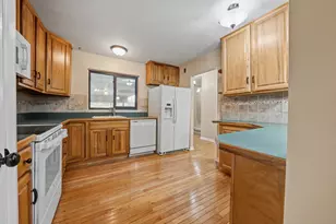 1564 Charter Oak Dr, Rochester Hills, MI 48309 - Photo 5