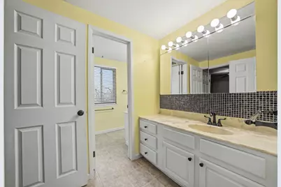 1564 Charter Oak Drive, Rochester Hills, MI 48309 - Photo 13