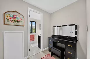 1564 Charter Oak Dr, Rochester Hills, MI 48309 - Photo 15