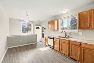 17245 Martin Rd, Roseville, MI 48066 - Photo 9