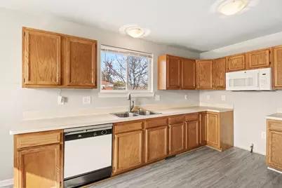 17245 Martin Road, Roseville, MI 48066 - Photo 11