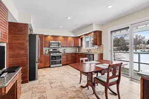 1134 S Lakeside Dr S, Battle Creek, MI 49015 - Photo 13